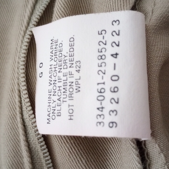 Dockers NWOT Beige Skirt - Picture 3 of 7